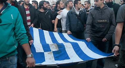 Χιλιάδες πολίτες στην πορεία του Πολυτεχνείου