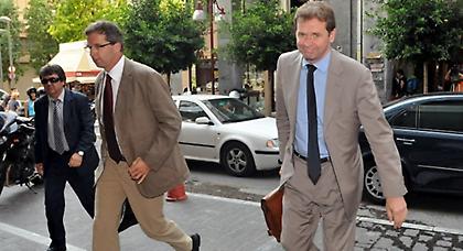 Μέτρα ύψους 2 δισ. ευρώ ζητά η Τρόικα