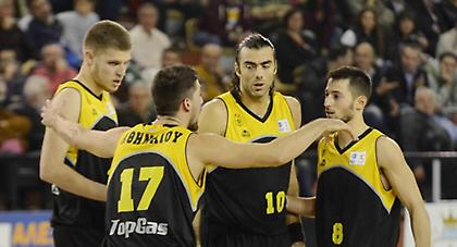 Έριξε το... κάστρο