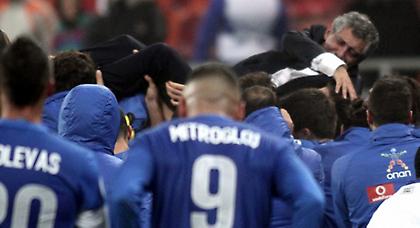 Έξτρα πριμ, Σάντος και τα… 50 μύρια για Μήτρογλου