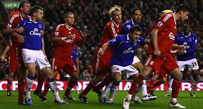 «Φωτιά» στην κορυφή της Premier League