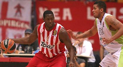 Ντάνστον: «Μαθαίνουμε από κάθε ματς»