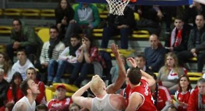 Έσπασε το ρόδι και η… τελευταία