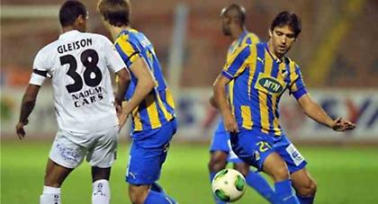 Χάνει κι άλλο έδαφος ο ΑΠΟΕΛ