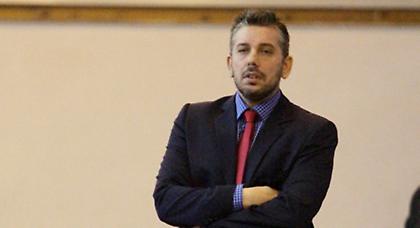 «Όλα αρχίζουν και τελειώνουν από την άμυνα»