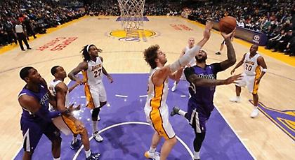 Κουτσά-στραβά… προχωρούν