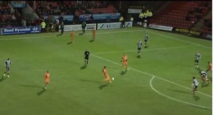 Σπάνια γκολάρα! (video)