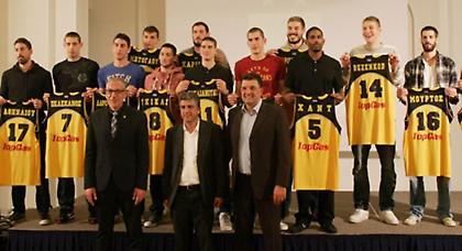 Παρουσίασε φανέλα και μεταγραφές ο Αρης (pics)