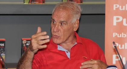 Αλέφαντος: «Είναι δυνατόν να παίζει ο Λόρενς;»