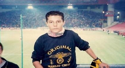 «Η ΑΕΚ χρωστά πολλά σε οπαδούς σαν τον Θέμη…»