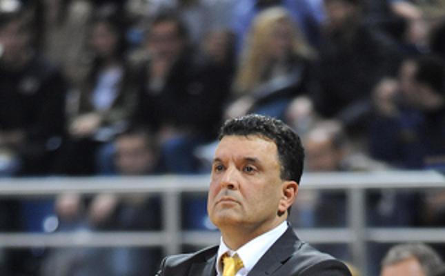 Τριπλή αγωνία για Αγγέλου