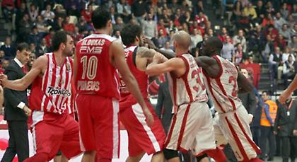 Μόνο με πρόστιμο κινδυνεύουν Μπέγκιτς και Πρίντεζης