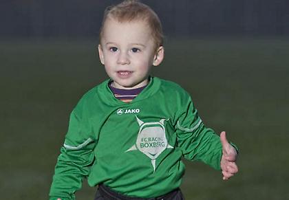 Αυτός είναι ο νεότερος επαγγελματίας ποδοσφαιριστής του πλανήτη!