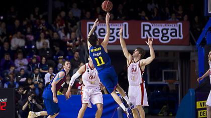 Τα χίλιασε ο Ναβάρο