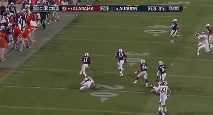 Ο εκφωνητής τρελάθηκε από το απίστευτο φινάλε του αγώνα!