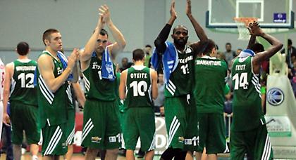 Έξω Λάσμε, Λουκάς