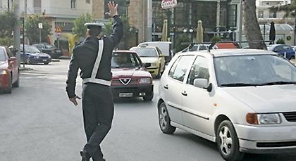 «Έκοψαν» 487 κλήσεις για παράνομη στάθμευση σε μία ημέρα