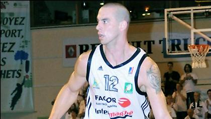 Στη Μακάμπι Ασντόντ ο Γκουίν