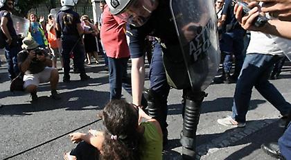 Ξύλο και χημικά στη Βασιλίσσης Σοφίας