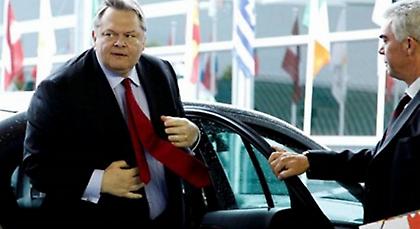 Βενιζέλος: «Δεν κάνουμε πίσω για τους πλειστηριασμούς»