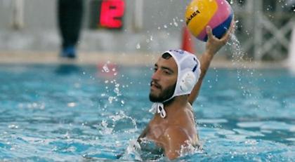 Νίκησε με… 16χρονο τερματοφύλακα!