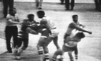 Η μπουνιά που 