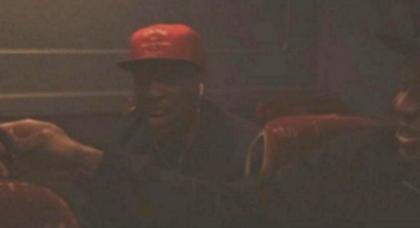 Μπασκετμπολίστας κλειδώθηκε στην τουαλέτα λεωφορείου (vid-pics)