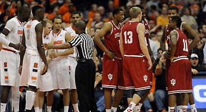 Φίλαθλος είδε ημίγυμνη αγώνα μπάσκετ (Pic)