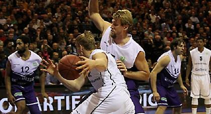 «Καθάρισαν» εννιά