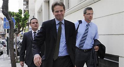 E-mail «φωτιά» από Τρόικα: Καμία νέα σύνταξη για το 2014!