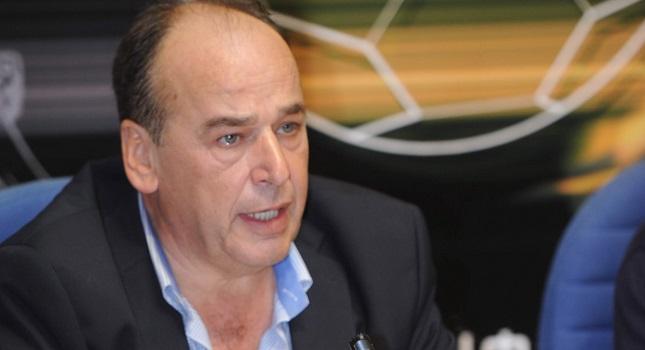 «Να διαπραγματευθούν αυτοί που υπέγραψαν»