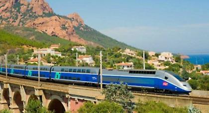 Τρένο συνδέει απευθείας το Παρίσι με τη Βαρκελώνη