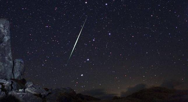 Ξημερώματα Σαββάτου η τελευταία «βροχή» αστεριών του 2013