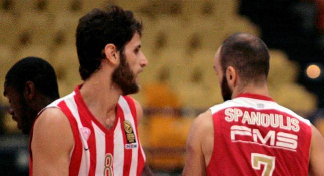 Ο Στράτος τη στράτα και ο Βασίλης τη φάπα