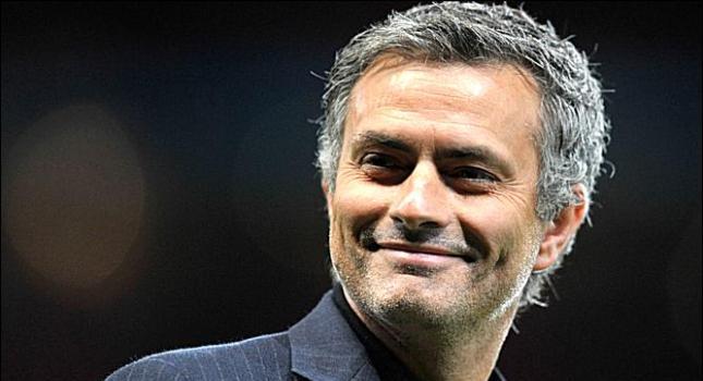 Ο Μουρίνιο κάνει χαβαλέ με δημοσιογράφους (video)