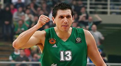 Κάκωση στον ώμο ο Διαμαντίδης