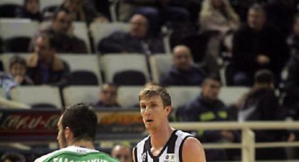 Εκτός ο Πέιν