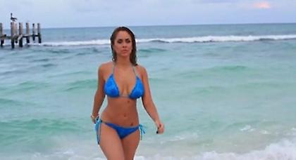 Σέξι τσιρλίντερς σταματούν ένα τυφώνα (Video)