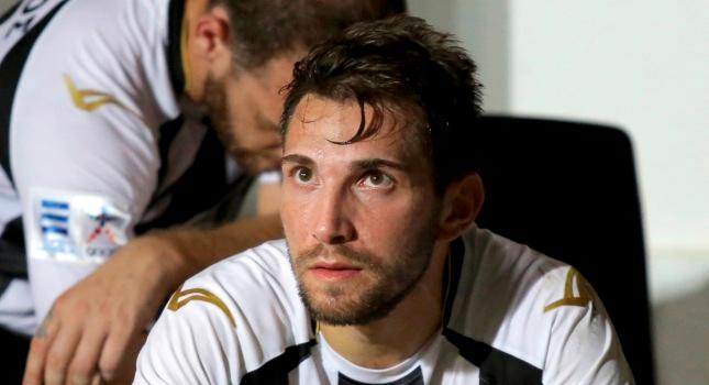 Μέσα ο Περογαμβράκης