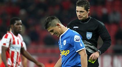 Και γελάς κι ειρωνικά από πάνω…