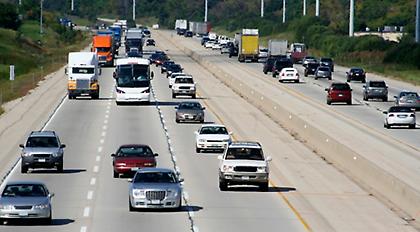 Κομπίνα πλαστών ασφαλιστήριων συμβολαίων