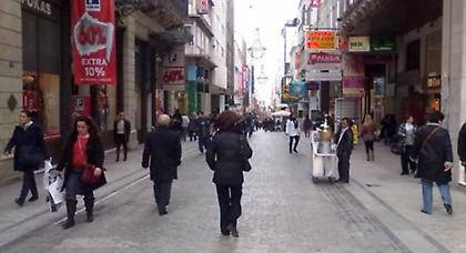 Ανοιχτά τα καταστήματα την Κυριακή