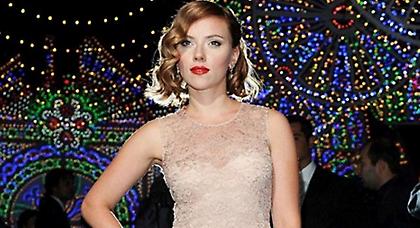 Σκάρλετ Γιόχανσον: «Είμαι κοντή και ο κόσμος δεν με αναγνωρίζει»