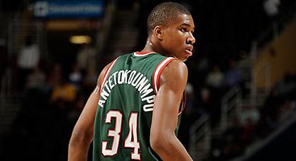 Ξανά βασικός ο Αντετοκούνμπο!