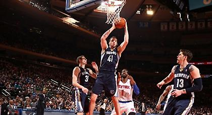 Νίκη στη Νέα Υόρκη με Κουφό