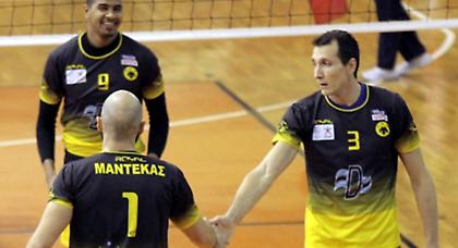 Ακλόνητη ΑΕΚ!