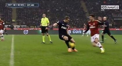 Η «ποδιά» του ντέρμπι! (video)