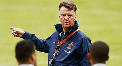 Φαν Χάαλ για Τότεναμ; Ίσως τη νέα σεζόν…