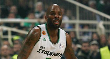 Κάρι: «Ευτυχώς πήραμε μια μεγάλη νίκη»