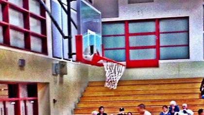 Τα έκανε… γυαλιά καρφιά ένα λυκειόπαιδο (vid-pic)